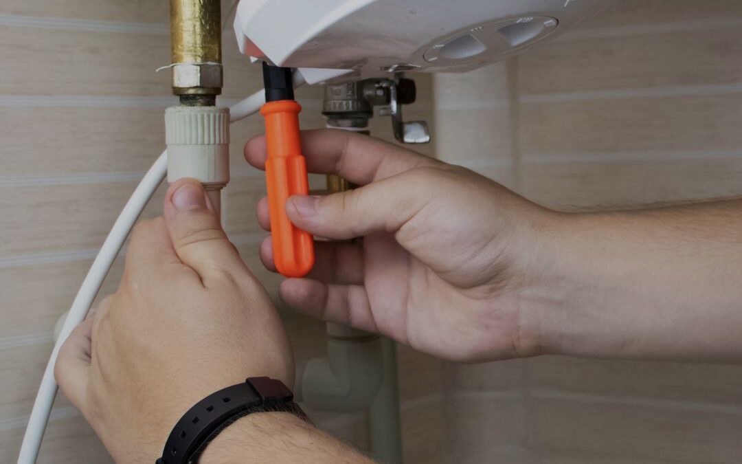 3 Ways to Make Sure Your Water Heater is in Top Shape for Holiday Guests
